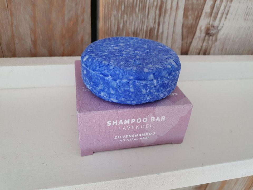 Wondering what shampoo bars are, how they work and why they are becoming increasingly popular? You can read all about the shampoo bar in this blog!